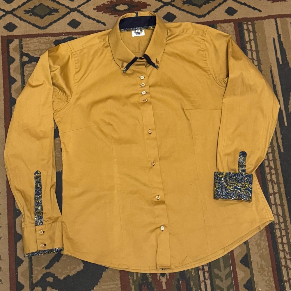 Royal Highness Women's Camel & Navy Button Down Shirt with Paisley Accents